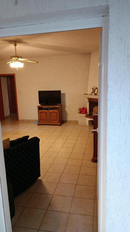 Villa Приятна Къща За Почивка Караколев 1 à Obrochishte Extérieur photo